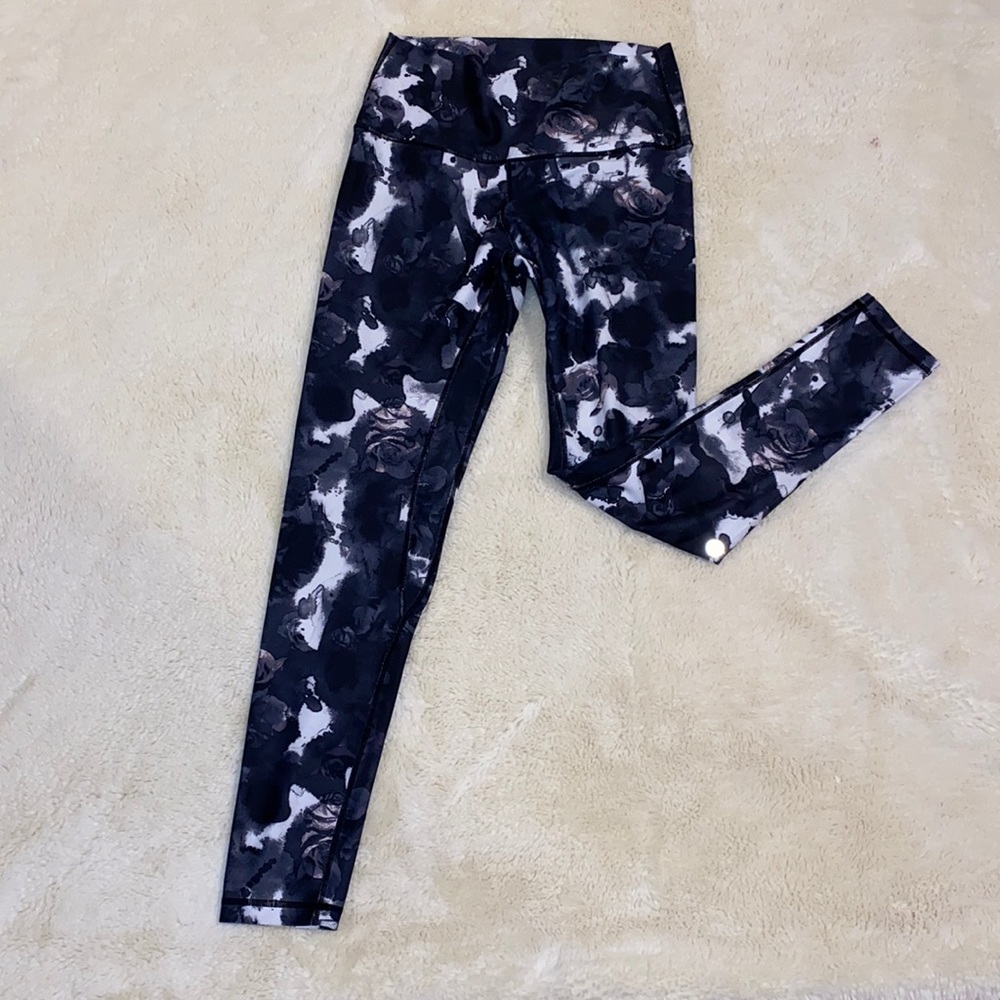 Lululemon tights
